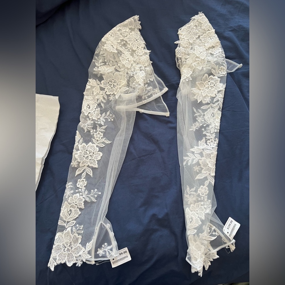 Mori Lee Ivory Lace Bridal Sleeves